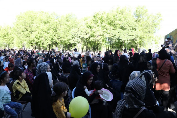 جشن خانوادگی دهه کرامت در شهرکرد