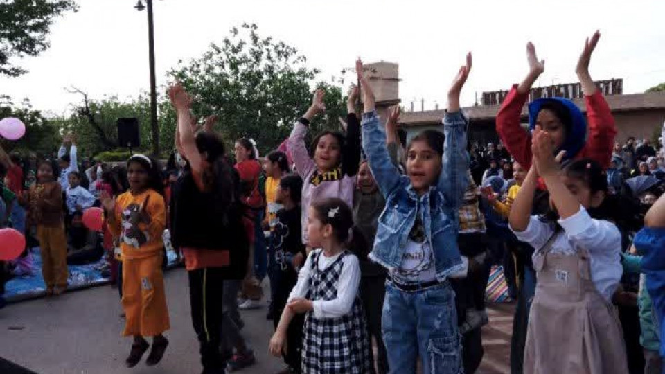 «دخترونه ۴»؛ جشن دل‌ها، لبخندها، آغوش امن پدر و مادرها