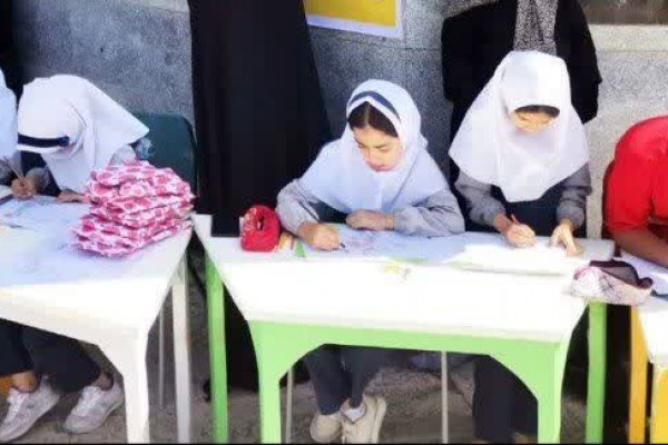 برگزاری ۸ ایستگاه نقاشی به یاد شهدای خدمت در بدره