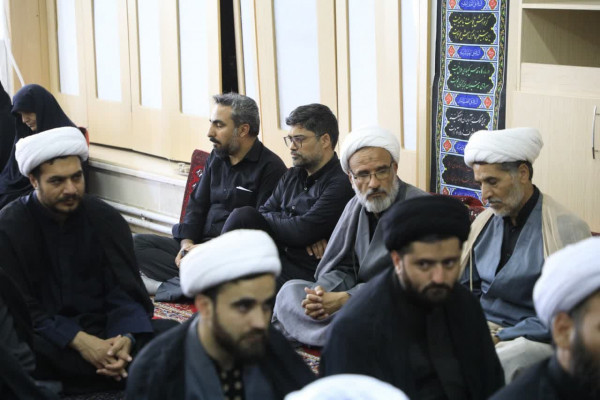نشست تبیینی جمعی از مبلغین محرم