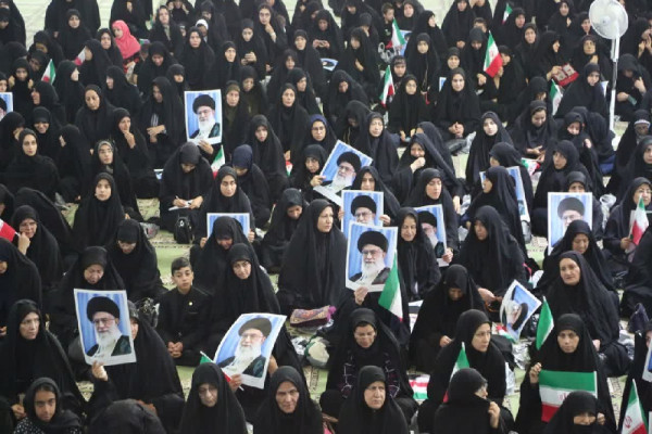 اجتماع «زینبیون» بانوان شهرکردی