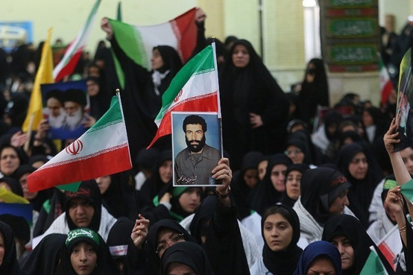 اجتماع بزرگ بانوان زینبی امروز در دیار الوند برگزار شد