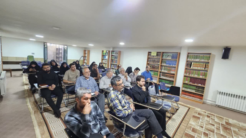 اولین اجتماع مسئولان کانون‌های فرهنگی تبلیغی استان