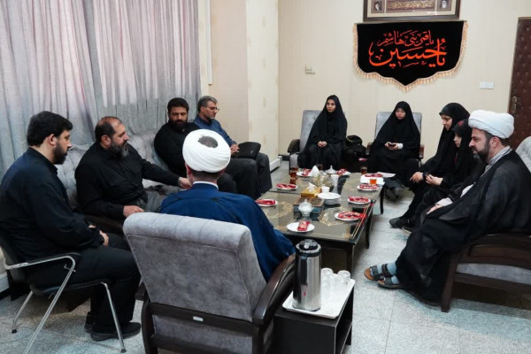 نشست صمیمی جناب رئیس ستاد مردمی اربعین حسینی استان با مدیرکل اداره تبلیغات اسلامی همدان
