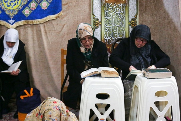 به مناسبت ماه رجب مراسم اعتکاف امسال در ۱۴۰ مسجد استان همدان برگزار شد