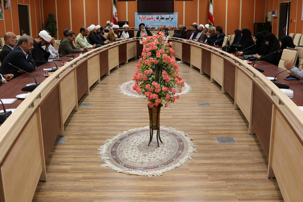 برگزاری آئین معارفه رئیس جدید اداره تبلیغات اسلامی شهرستان ایوان در محل سالن جلسات فرمانداری