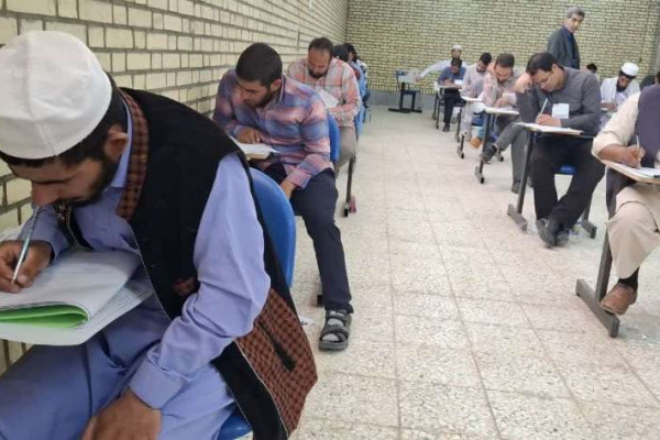 بیستمین دوره آزمون حفظ تخصصی قرآن کریم با حضور ۳۵۲ نفر از حافظان قرآن کریم استان