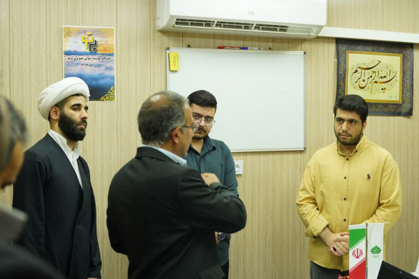 حضور مدیرکل تبلیغات روابط عمومی استاندی خوزستان در مرکز رسانه