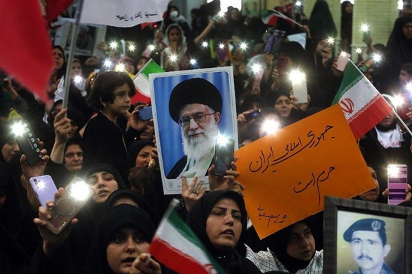 اجتماع بزرگ بانوان زینبی امروز در دیار الوند برگزار شد