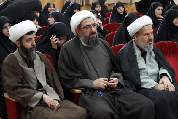 نشست مشترک مجمع بانوان فعال فرهنگی با محوریت هم افزایی در اجرای طرح همت (هسته های مردمی مبارزه ترکیبی)