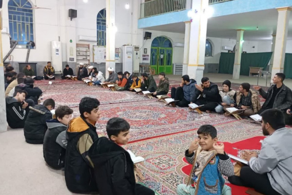 جلسات هفتگی آموزش قرآن کریم در شهرستان مهران