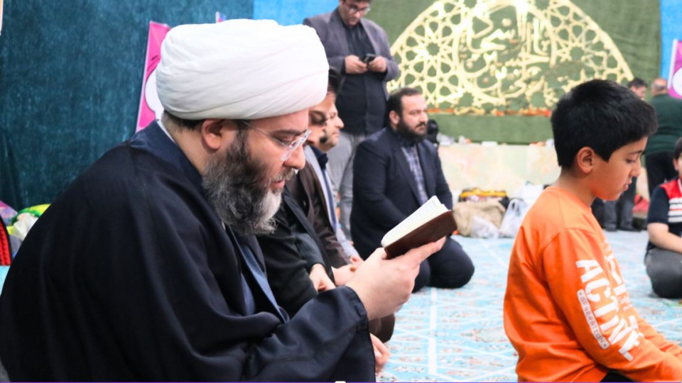 بازدید رئیس سازمان تبلیغات اسلامی کشور از اعتکاف های جوانان شیرازی