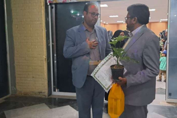 تجلیل از ۲۰۰ معلم و استاد قرآنی در نشست صمیمی بیرجند