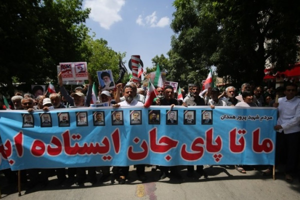 حماسهٔ همدانی‌ها برای دفاع از میهن جمعه نصر