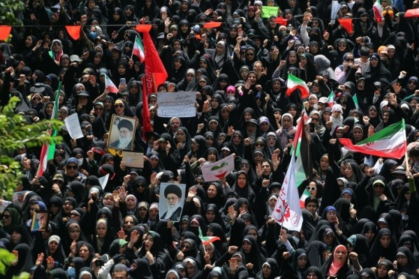 حماسهٔ همدانی‌ها برای دفاع از میهن جمعه نصر
