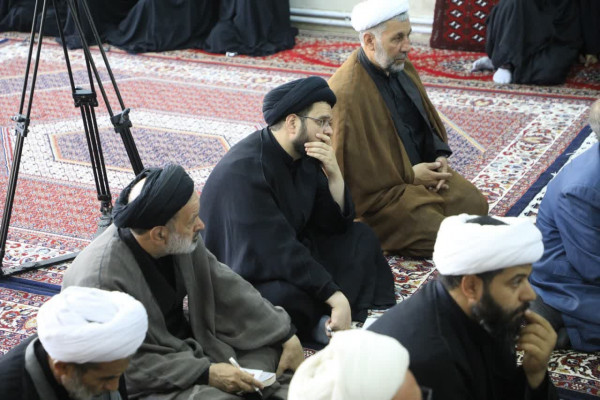 نشست تبیینی جمعی از مبلغین محرم