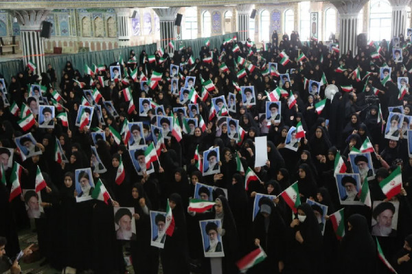 اجتماع «زینبیون» بانوان شهرکردی