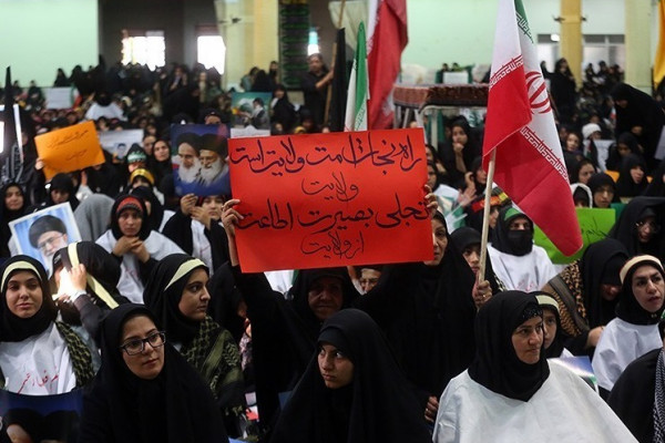 اجتماع بزرگ بانوان زینبی امروز در دیار الوند برگزار شد