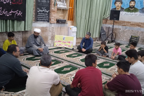 نسل جوان به عنوان آینده‌سازان جامعه اسلامی باید با اصول و مفاهیم دینی و مقاومت آشنا شوند