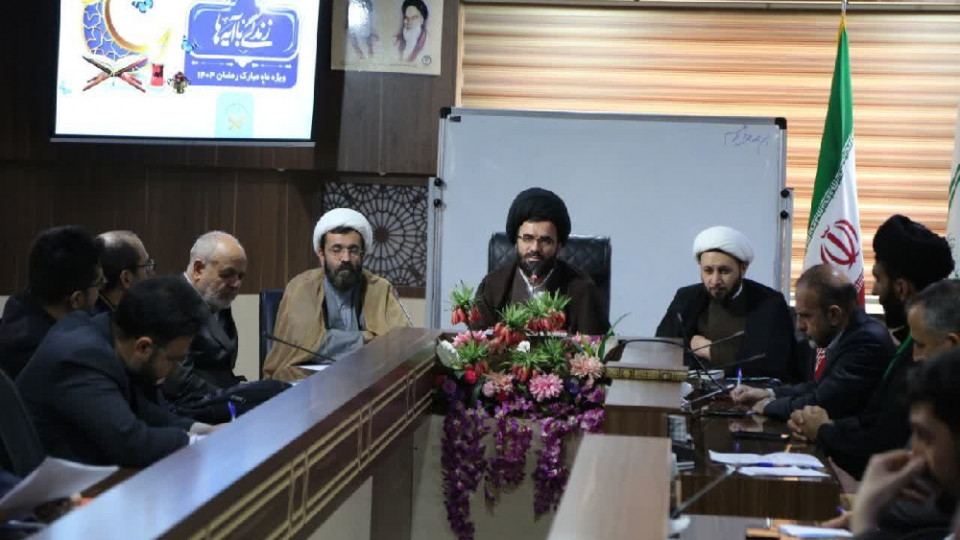 تبیین طرح «زندگی با آیه‌ها» در جمع کارشناسان فرهنگی و قرآنی
