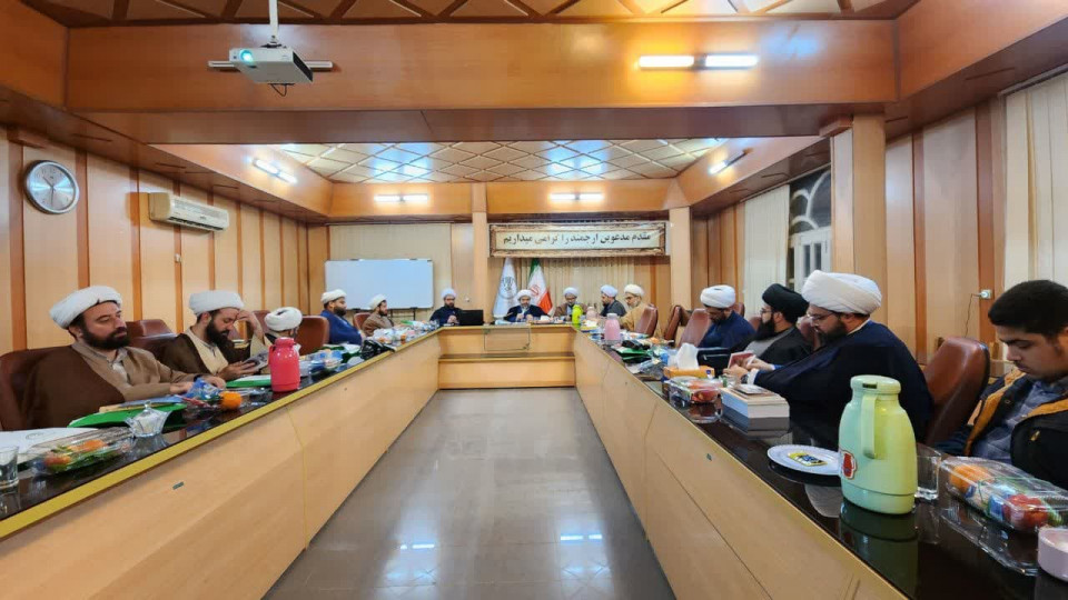 مازندران| نشست تبیینی نهضت زندگی با آیه ها در جمع مجمع روحانيون انقلابی