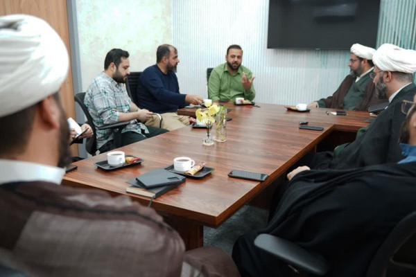 نشست دبیران ادوار سوگواره ملی پایتخت موکبها با مدیرکل تبلیغات اسلامی استان