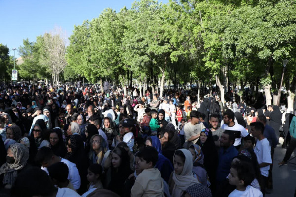 جشن خانوادگی دهه کرامت در شهرکرد
