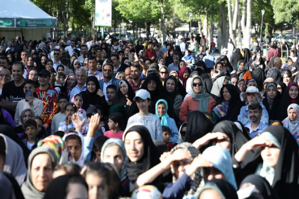 جشن خانوادگی دهه کرامت در شهرکرد