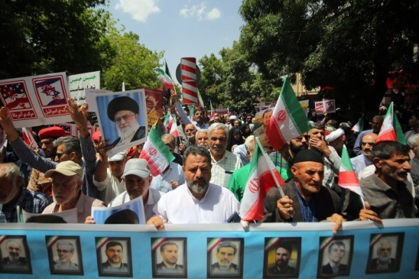حماسهٔ همدانی‌ها برای دفاع از میهن جمعه نصر