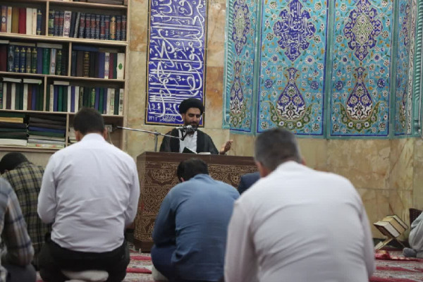 جلسه هفتگی اخلاق در شهرکرد