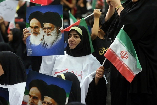 اجتماع بزرگ بانوان زینبی امروز در دیار الوند برگزار شد