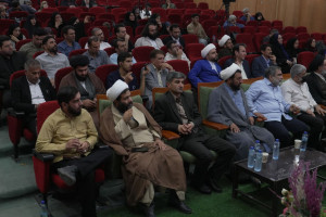 چهارمین کنگره بین المللی شعر از فصل به سر رسیدن به خط پایان رسید